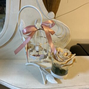 Art. ROSE STABILIZZATE CON UCCELLINO